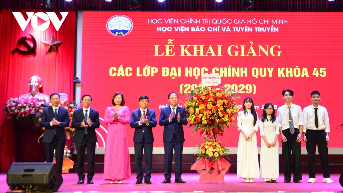 Học viện Báo chí và tuyên truyền khai giảng các lớp đại học chính qui khóa 45